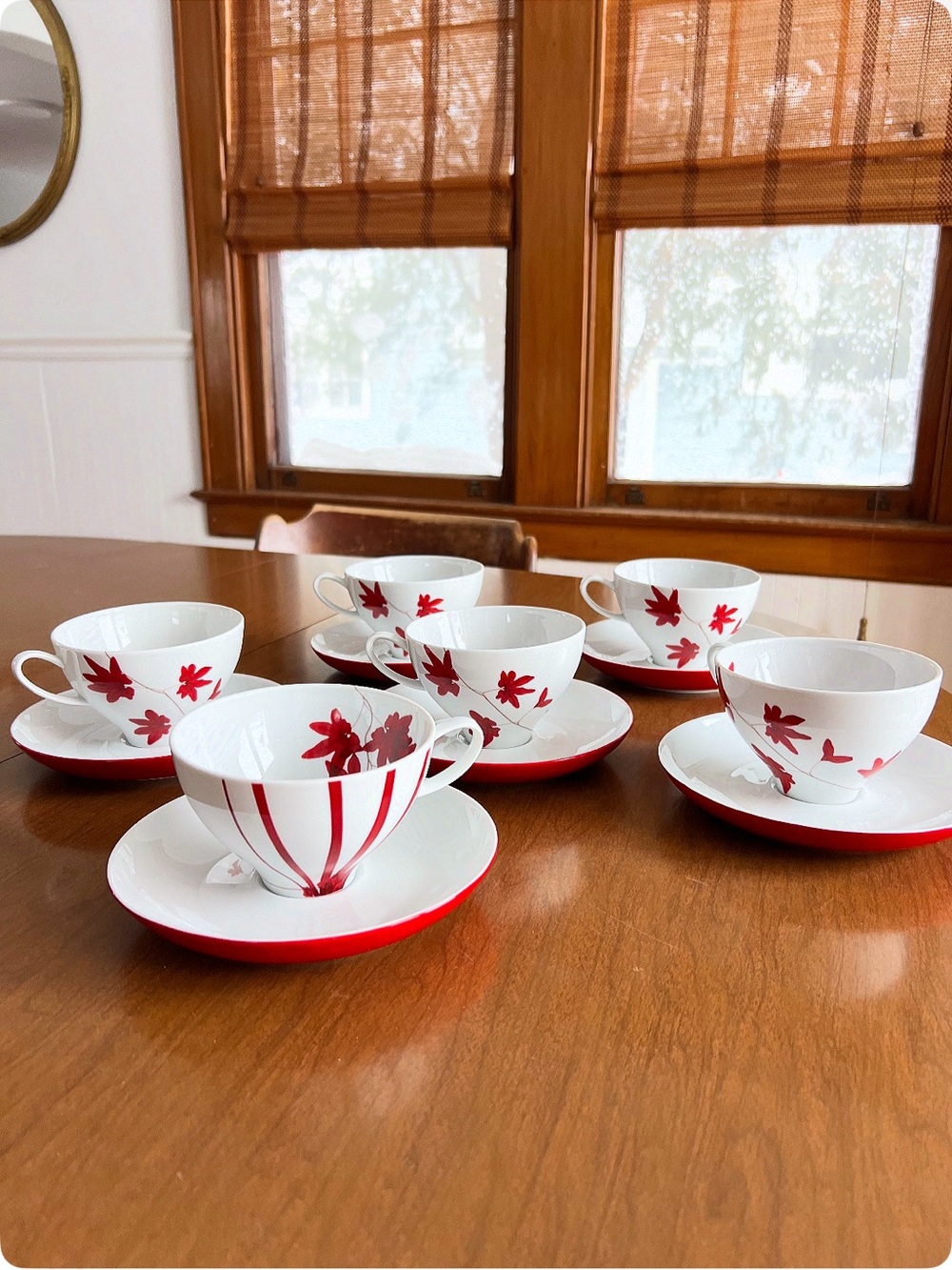 Vintage 6-piece Mikasa ‘Pure Red’ teacup & saucer set